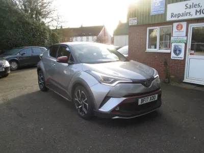 Used Toyota C-HR 122 HP (89 kW) 2017 Silver SUV