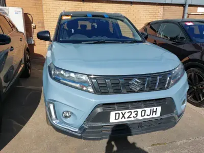 Używany Suzuki Vitara SZ-T 129 KM (94 kW) 2023 Niebieski SUV