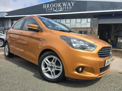 Used Ford Ka Plus Zetec 85 HP (62 kW) 2017 Gold Hatchback