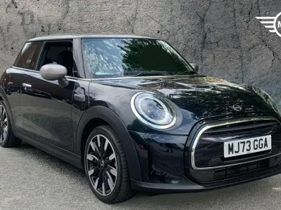 Used Mini Cooper Exclusive 134 HP (98 kW) 2023 Black Hatchback