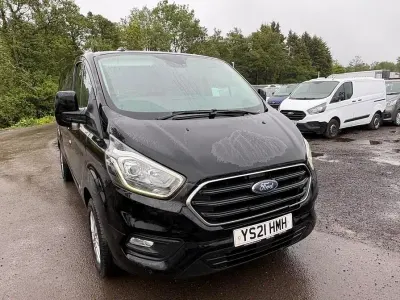 Usado Ford Transit Custom Limited 130 HP (95 kW) 2021 Preto Van