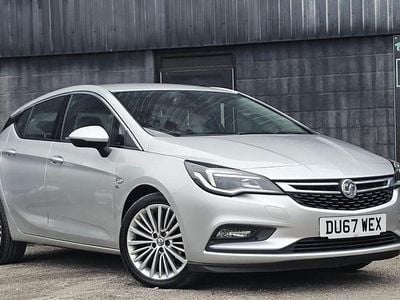 Used Vauxhall Astra Elite 150 HP (110 kW) 2018 Silver Hatchback
