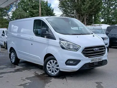 Used Ford Transit Custom Limited 130 HP (95 kW) 2022 White Van
