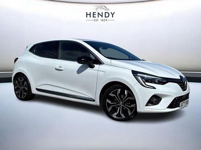 Used Renault Clio V Techno 90 HP (66 kW) 2023 White  Hatchback