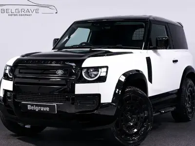 Used Land Rover Defender S 250 HP (183 kW) 2023 White SUV
