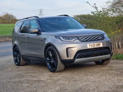 Begagnad Land Rover Discovery 5 HSE 2021 Brun SUV