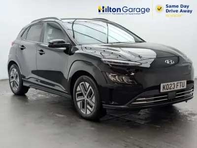 Gebraucht Hyundai Kona Premium 150 kW (204 PS) 2023 Schwarz SUV