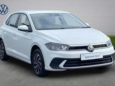 Używany VW Polo Life 95 KM (69 kW) 2023 Biały Hatchback