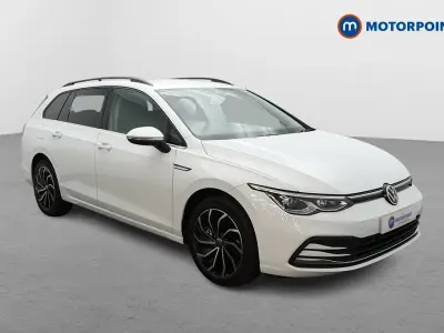 Used VW Golf VIII Style 131 HP (96 kW) 2022 White Estate