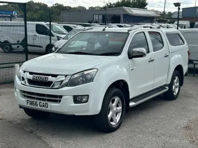 Used Isuzu D-Max 2016 White Pickup
