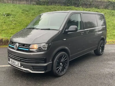 Begagnad VW Transporter Startline 2016 Orange Van