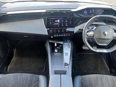 Peugeot e-308
