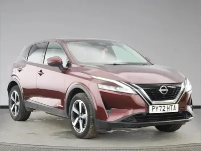 Used Nissan Qashqai N-Connecta 187 HP (137 kW) 2023 Red SUV