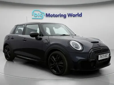 Usado Mini Cooper S Hatch 176 HP (129 kW) 2021 Azul Citadino