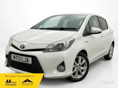Usata Toyota Yaris Hybrid 2013 Bianco Utilitaria