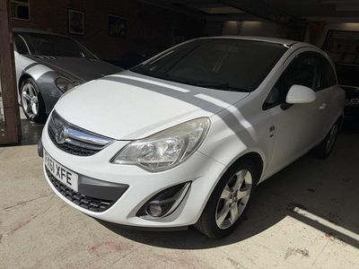 Second-hand Vauxhall Corsa 85 CP (62 kW) 2011 Alb Hatchback