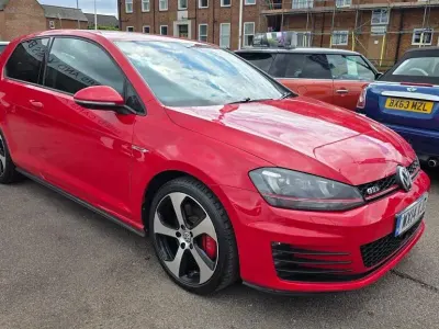 Usado VW Golf VII GTI 2014 Vermelho Citadino