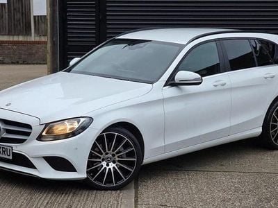 Used Mercedes C220 SE 2018 White Estate