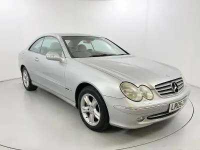 Käytetty Mercedes CLK200 Elegance 163 HP (119 kW) 2005 Hopea Coupe - kaksiovinen