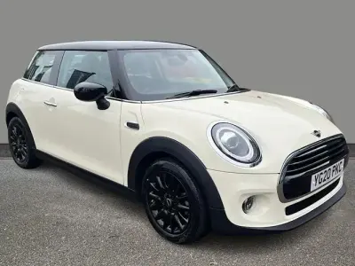 Usado Mini Cooper Classic 136 CV (100 kW) 2020 Blanco Utilitario