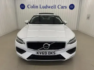 Used Volvo V60 Momentum 2019 White Estate