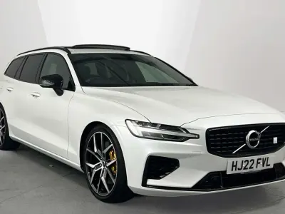Used Volvo V60 449 HP (330 kW) 2022 White Estate
