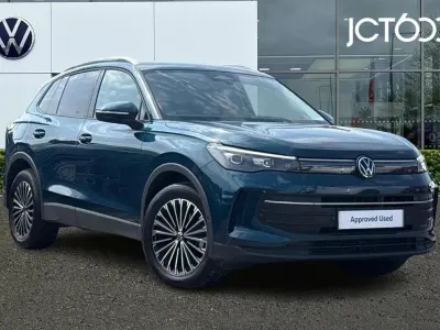 Used VW Tiguan Match 147 HP (108 kW) 2024 Blue SUV
