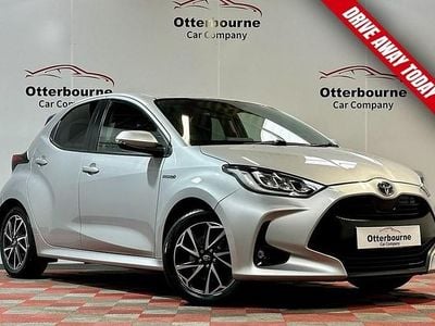 Used Toyota Yaris Hybrid Design 116 HP (85 kW) 2021