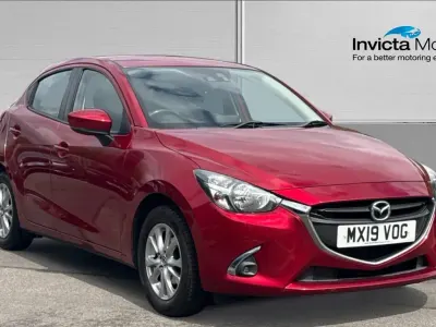 Used Mazda 2 88 HP (64 kW) 2019 Red Hatchback