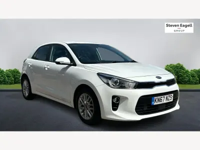 Used Kia Rio 2017 White Hatchback