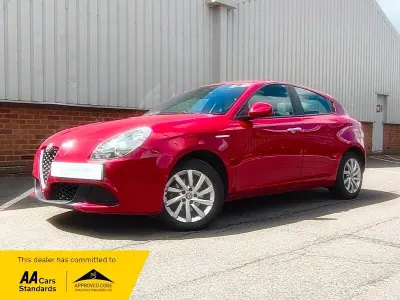 Used Alfa Romeo Giulietta 2016 Red Hatchback