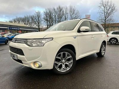 Used Mitsubishi Outlander P-HEV 162 HP (119 kW) 2014 White Estate