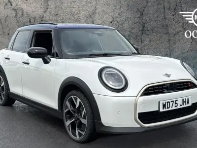 Used Mini Cooper S Hatch 201 HP (147 kW) 2025 White Hatchback