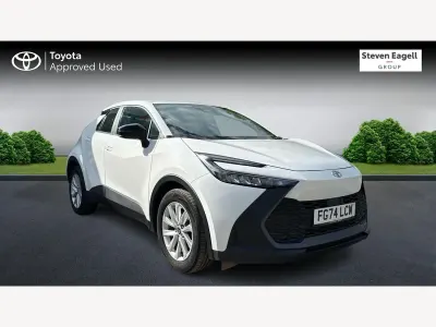 Used Toyota C-HR 140 HP (102 kW) 2024 White SUV