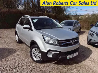 Used SsangYong Korando 150 HP (110 kW) 2017 Silver Estate