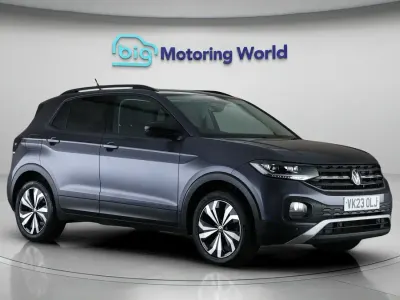 Begagnad VW T-Cross Black Edition 110 HK (80 kW) 2023 Grå SUV