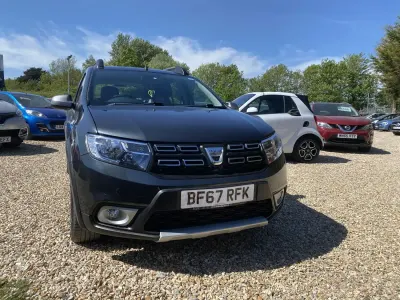 Używany Dacia Sandero Lauréate 90 KM (66 kW) 2017 Szary Hatchback