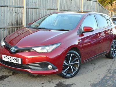 Red Used 2018 Toyota Auris Hybrid Design Hatchback | £9,949 (Super price)