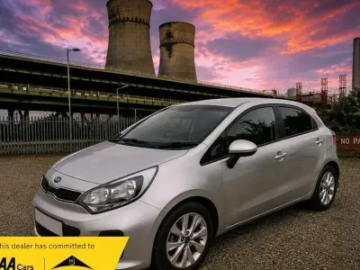 Begagnad Kia Rio 84 HK (61 kW) 2015