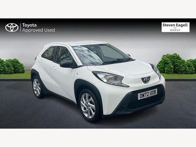 Used Toyota Aygo X PURE 72 HP (52 kW) 2023 White SUV