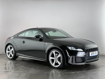Usado Audi TT S-Line 245 CV (180 kW) 2019 Negro Coupe