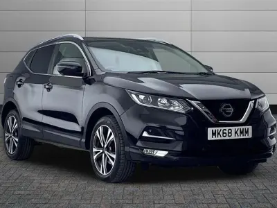 Used Nissan Qashqai N-Connecta 110 HP (80 kW) 2018 Pearl black SUV