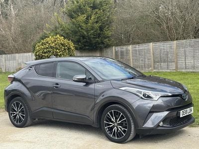 Used Toyota C-HR 122 HP (89 kW) 2018 Grey SUV