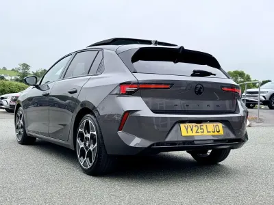Used Vauxhall Astra Ultimate 128 HP (94 kW) 2025 Grey Hatchback