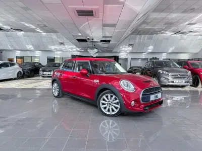 Używany Mini Cooper S Hatch 192 KM (141 kW) 2016 Czerwony Hatchback