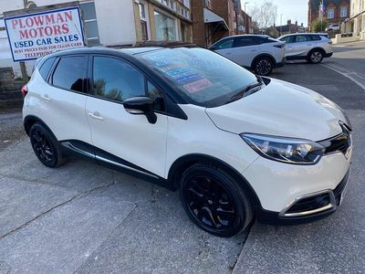 Used Renault Captur Dynamique 90 HP (66 kW) 2014 Cream SUV
