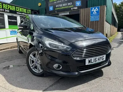 Used Ford S-MAX Titanium 150 HP (110 kW) 2015 Black MPV