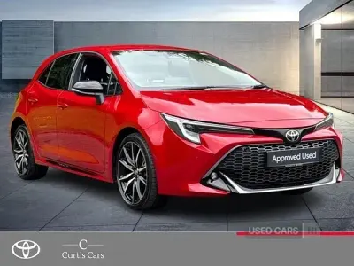 Used Toyota Corolla Sport 140 HP (102 kW) 2025 Red Hatchback