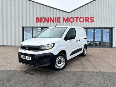 Used Vauxhall Combo 100 HP (73 kW) 2025 White MPV