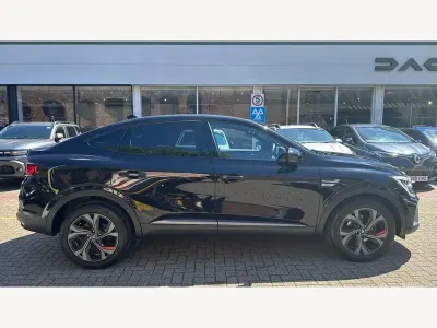 Begagnad Renault Arkana R.S. 142 HK (104 kW) 2022 Svart SUV